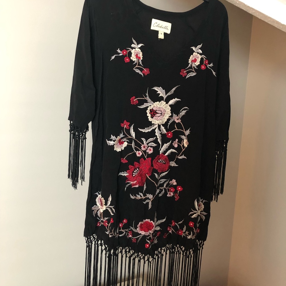 CleoBella Dress - Picture 4 of 5